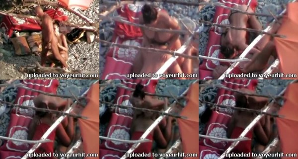 [Image: 2140_SmallNude_Voyeur_On_Public_Posing_S...trapon.jpg]